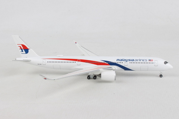 Corgi HE532990Herpa Malaysia A350 900 1/500