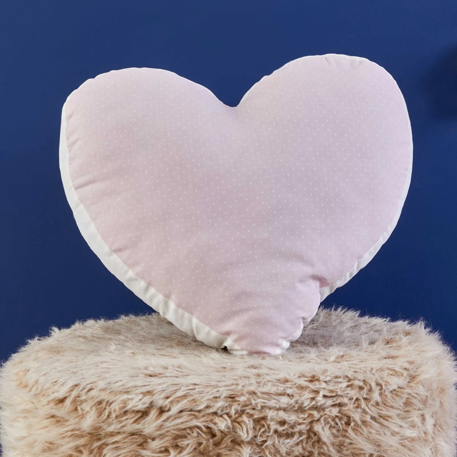 Karaca Sarah Anderson Heart 3D Filled Pillow 160.02.01.0520