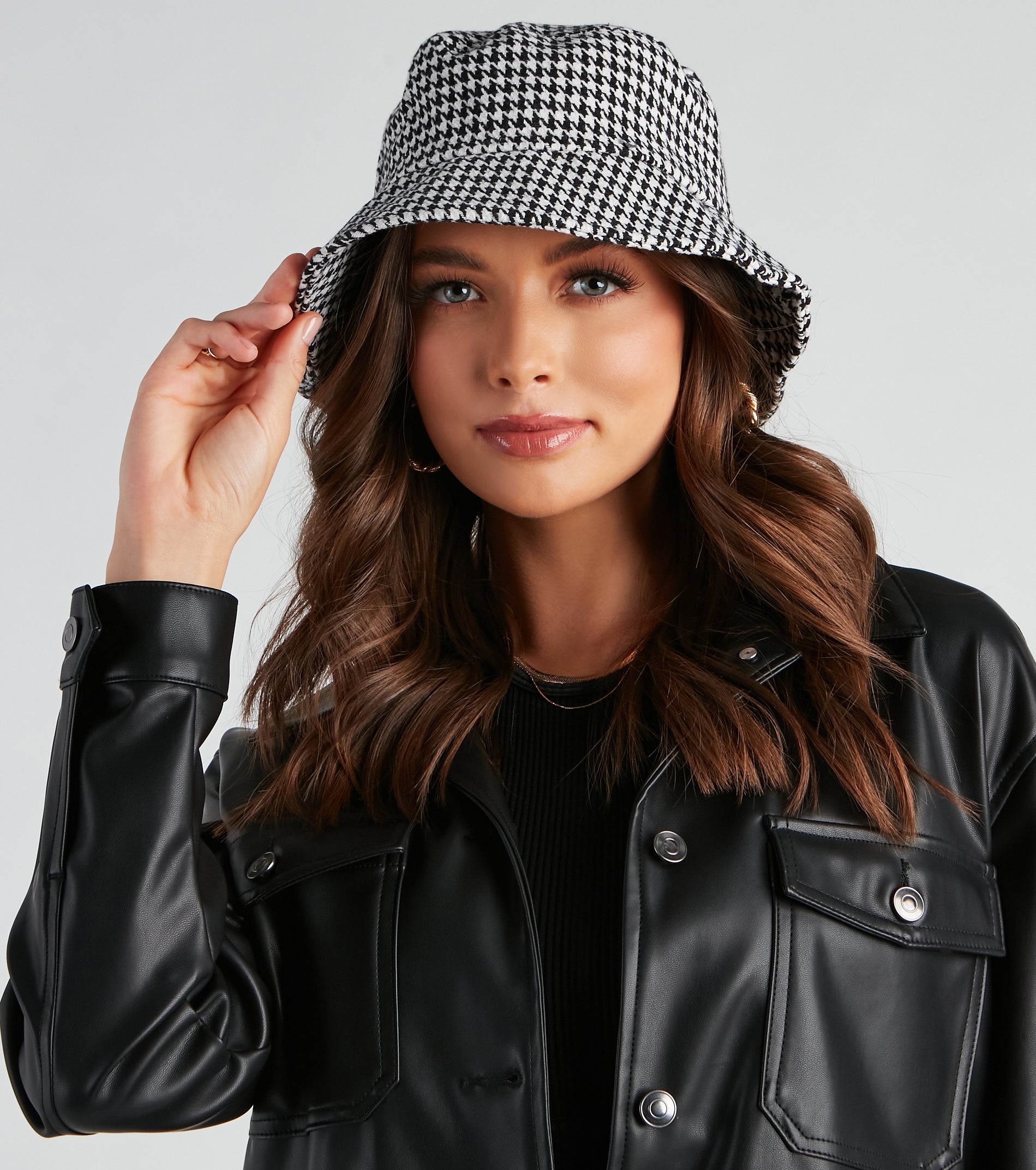 Total Aesthetic Houndstooth Bucket Hat