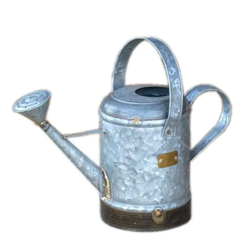 Attractive Design Customized Shape And Size Galvanized Flower Watering Can For Home Hotel Garden Plants Use