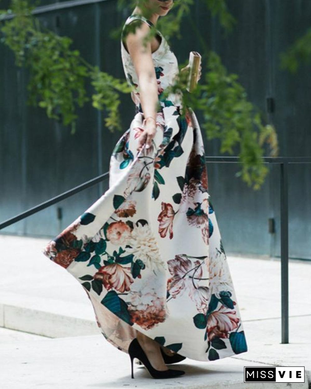 Stylish Floral Print Deep V Sleeveless Maxi Dress