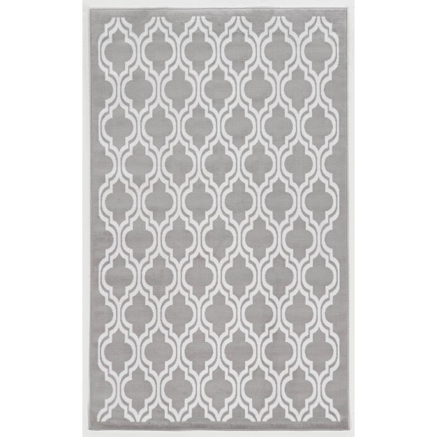 Capri Quatrafoil Rug Linon