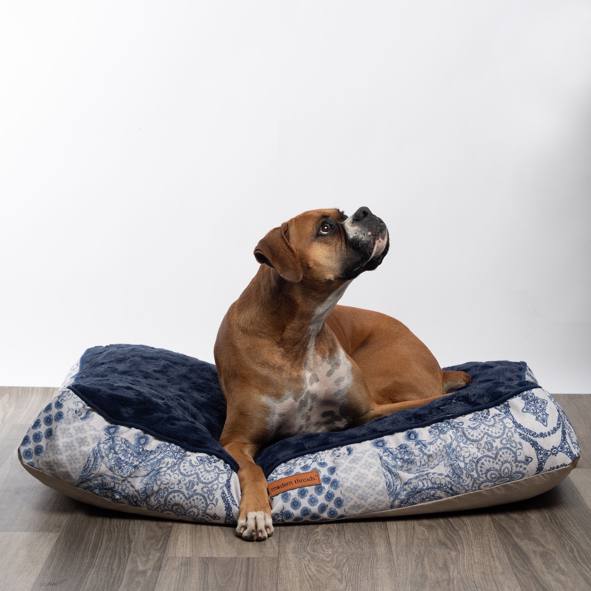 Modern Threads Large Orthopedic Memory Foam Plush Pillow Dog Bed， Faye