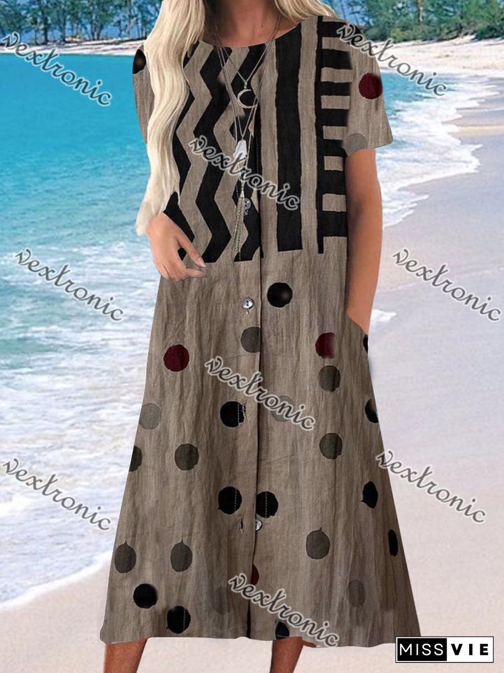 Women's Dark Brown Scoop Neck Short Sleeve Printed Maxi Dress