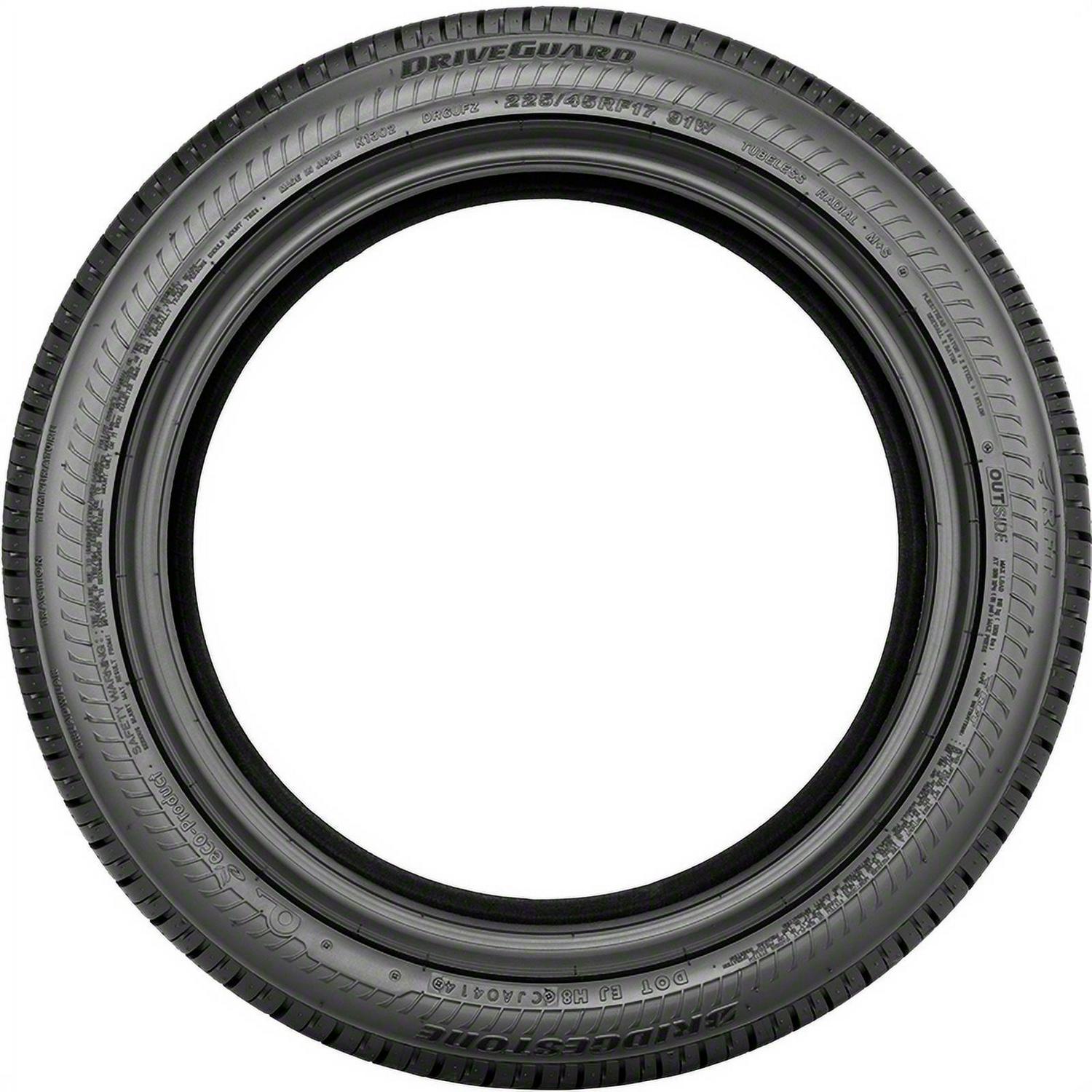 Bridgestone DriveGuard 215/55RF-17 94 V Tire