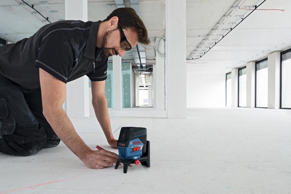 Bosch 12V Max Connected Cross-Line Laser with Plumb Points GCL100-80C from Bosch