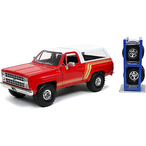 Just Trucks 1980 Chevy K5 Blazer 1:24 Scale (Red)