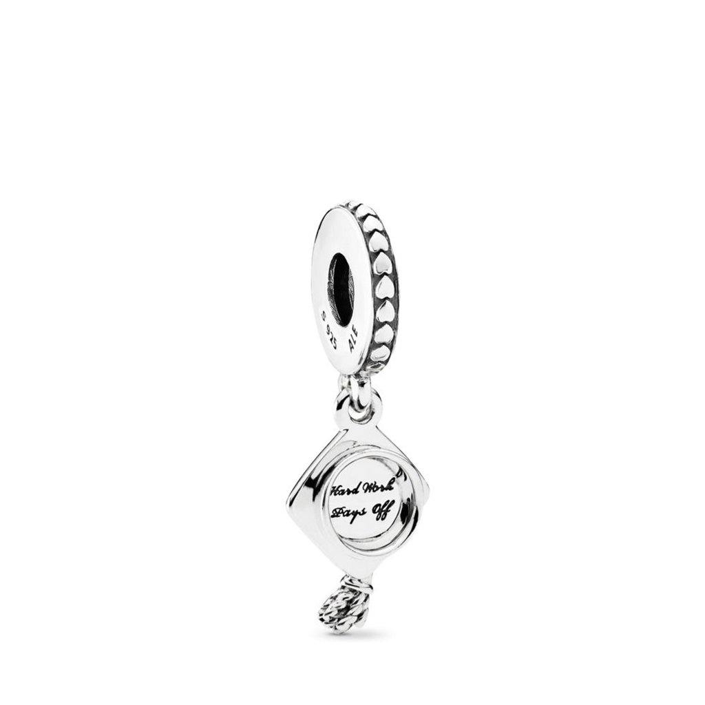 PANDORA  MOMENTS Graduation Dangle Charm