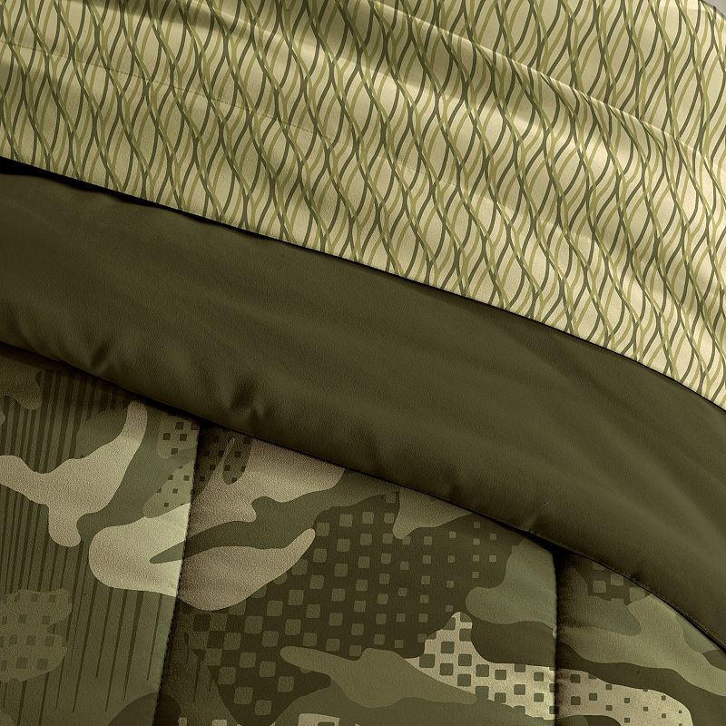 Dream Factory Camouflage Bed Set