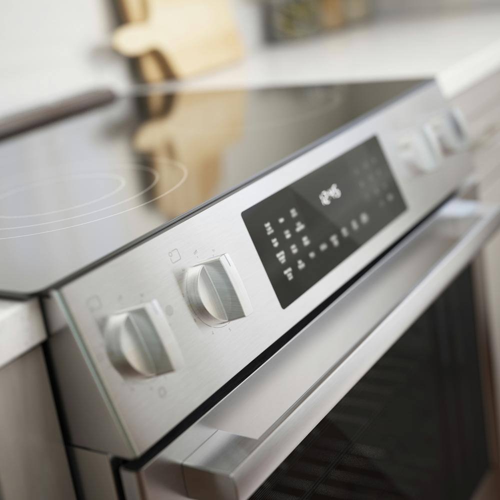 Bosch Benchmark Benchmark Series 30 in. 4.6 cu. ft. Slide-In Electric Range with Self Cleaning Convection Oven in Stainless Steel HEIP056U