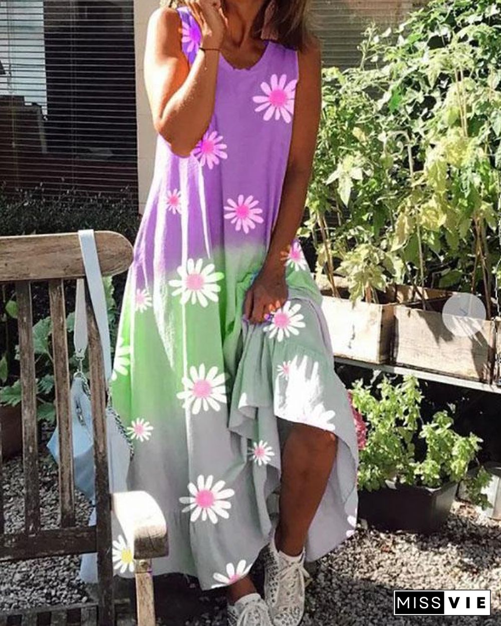 Sunflower Gradient Color Comfy Round Neck Sleeveless Maxi Dress