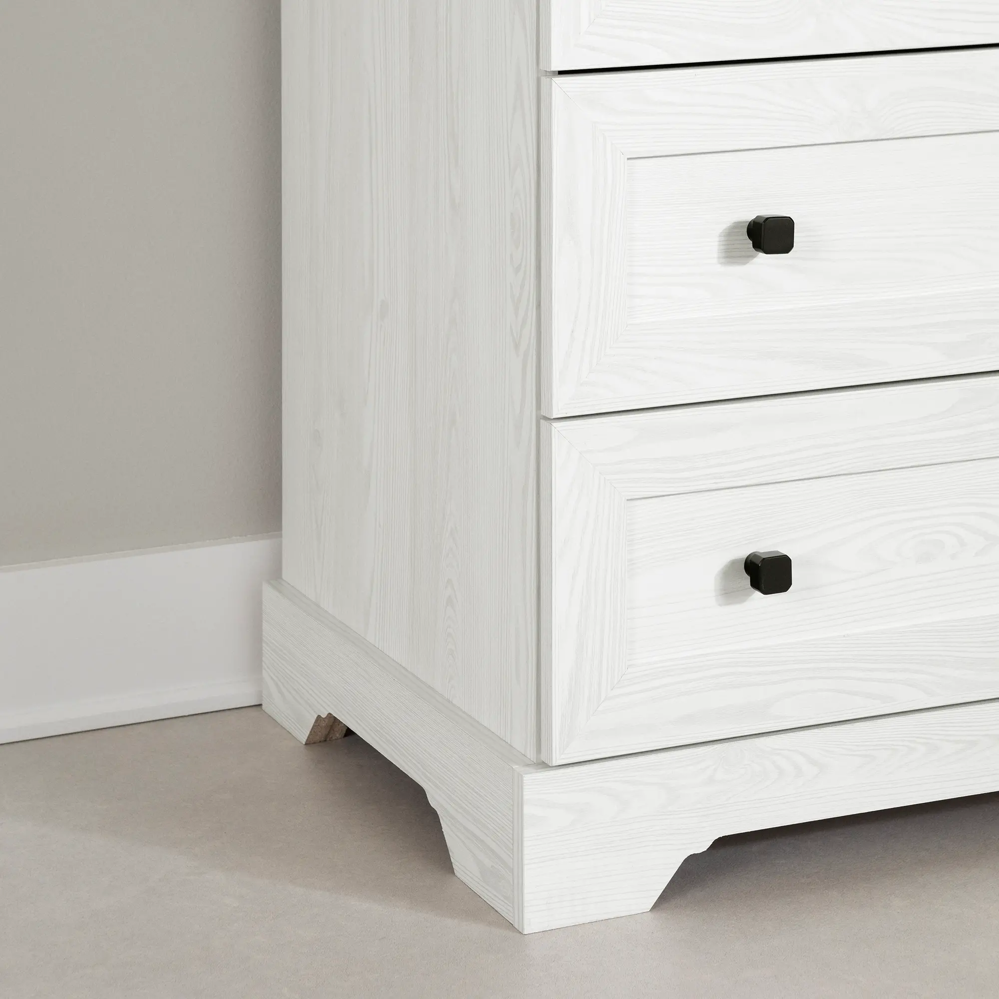 Hazen White Pine Chest of Drawers