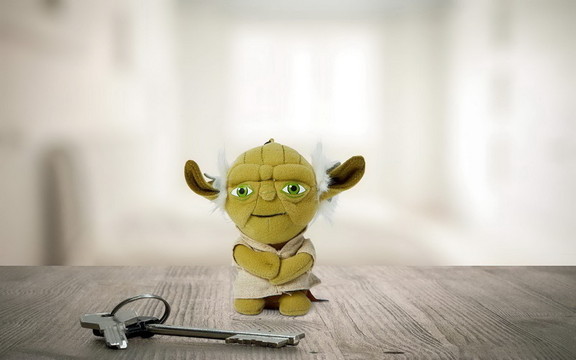 Se7en20 Star Wars Yoda 4 Talking Plush Clip On