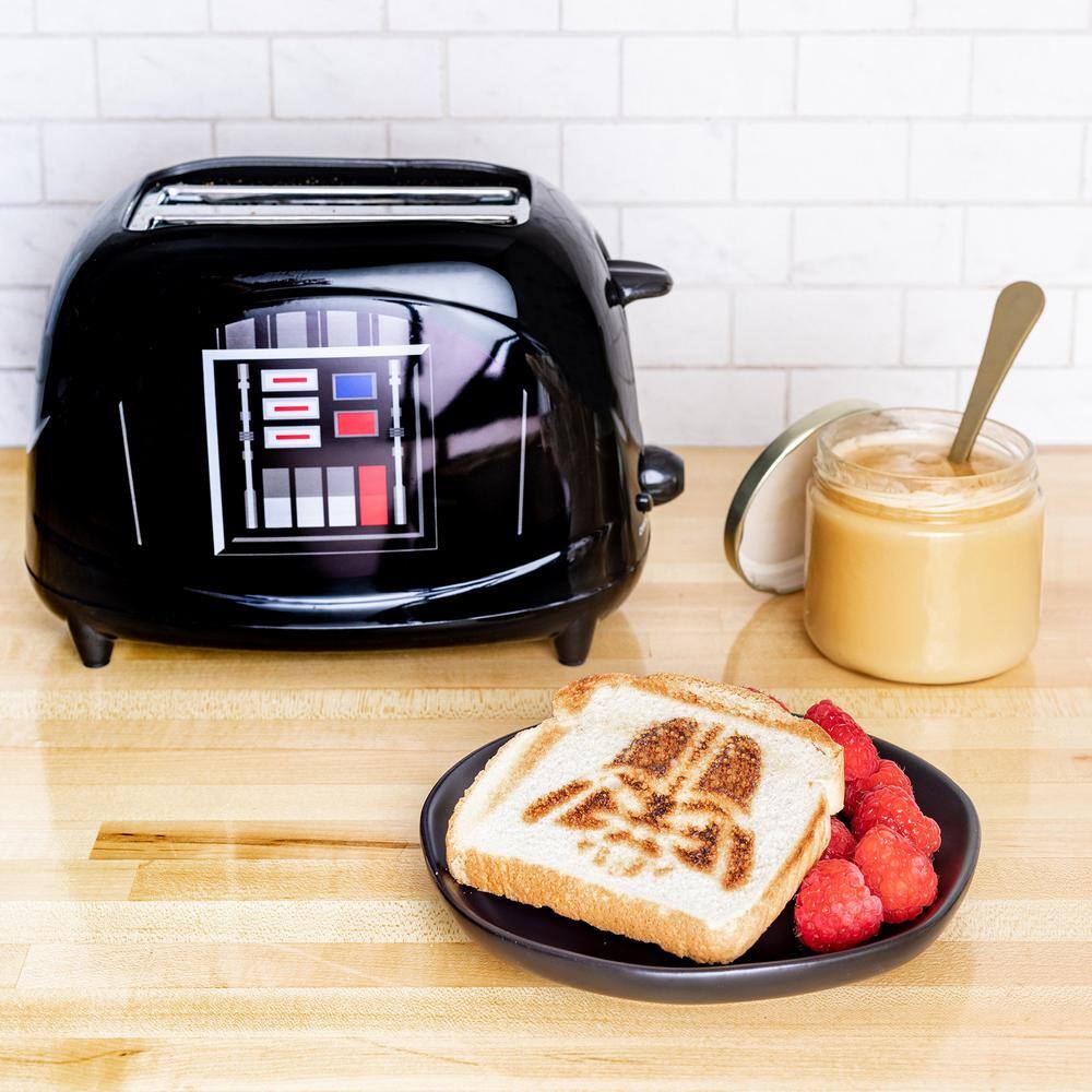 Uncanny Brands Star Wars Empire Collection 2-Slice Darth Vader Toaster TSTE-EM-SRW-VAD