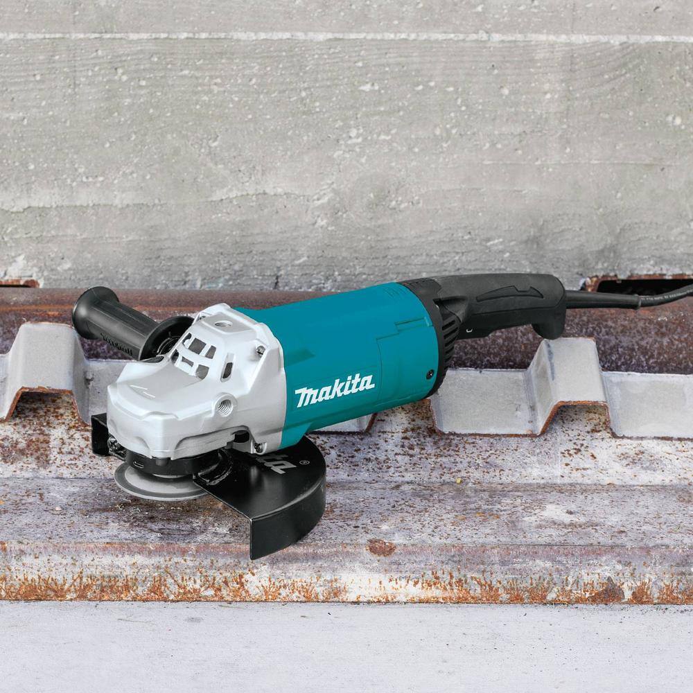 Makita 9 in. Angle Grinder GA9060