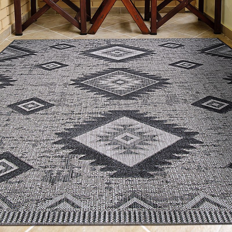 Couristan Veranda Posh Light Gray-Anthracite Indoor/Outdoor Area Rug