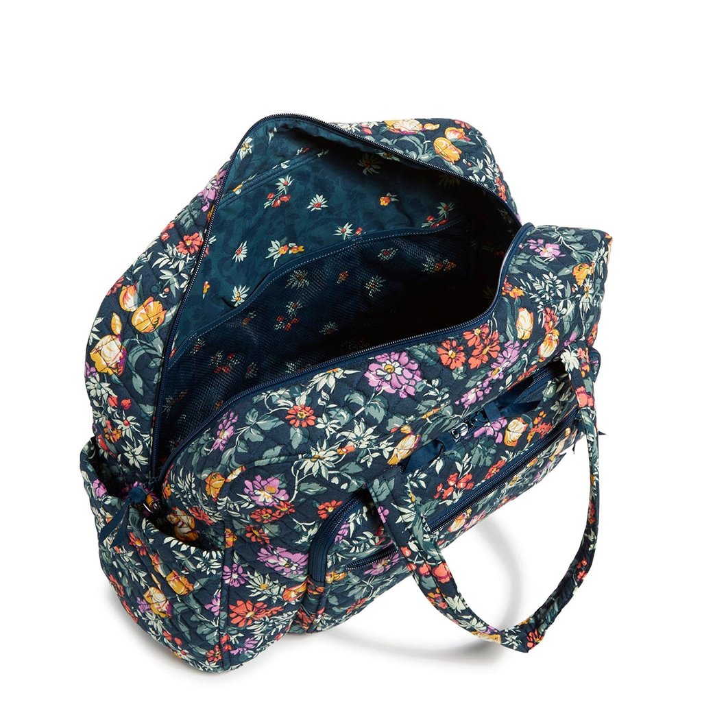 Vera Bradley  Weekender Travel Bag in Fresh-Cut Floral Green