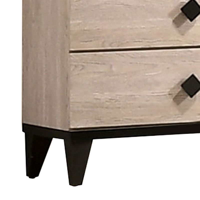 4 Drawer Wooden Chest with Grains and Angled Legs， Cream