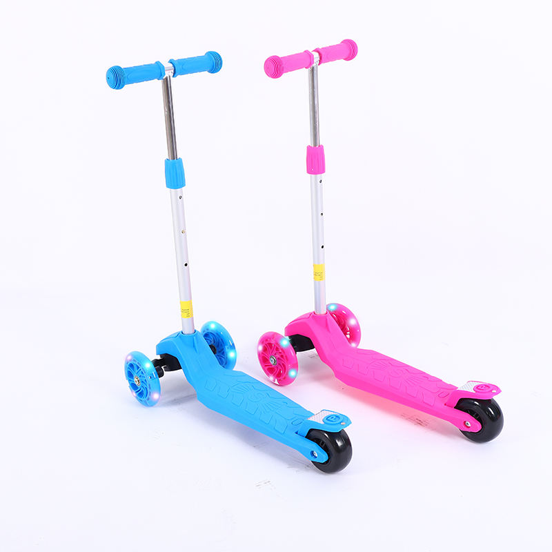 New Design Folding Children Scooter Wholesale Cheap Pedal Bike Foot Three/4wheels Flash Kids Scooter In Stock