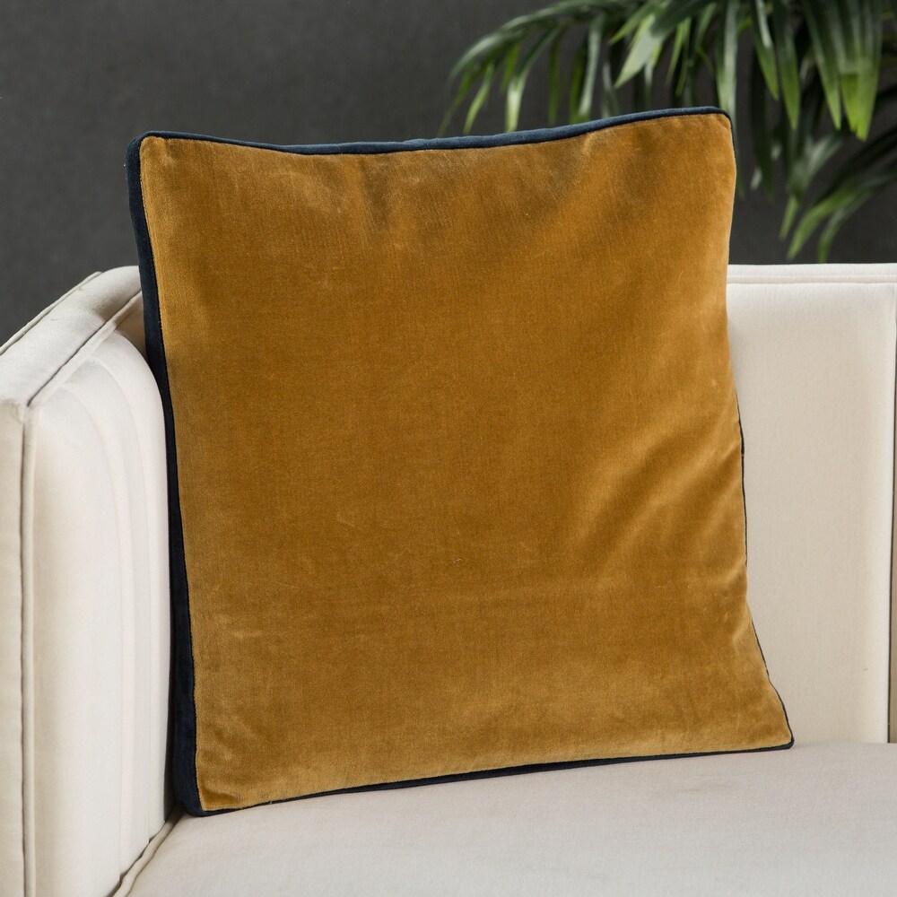 Carson Carrington Odelas Solid Throw Pillow