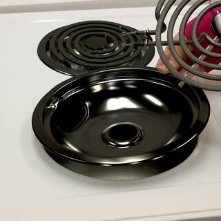 Range Kleen 6 in. 2-Small and 8 in. 2-Large Drip Bowl in Black Porcelain (4-Pack) P119204XN