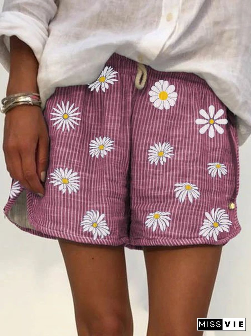 Casual Daisy Floral Printed Shorts for Women