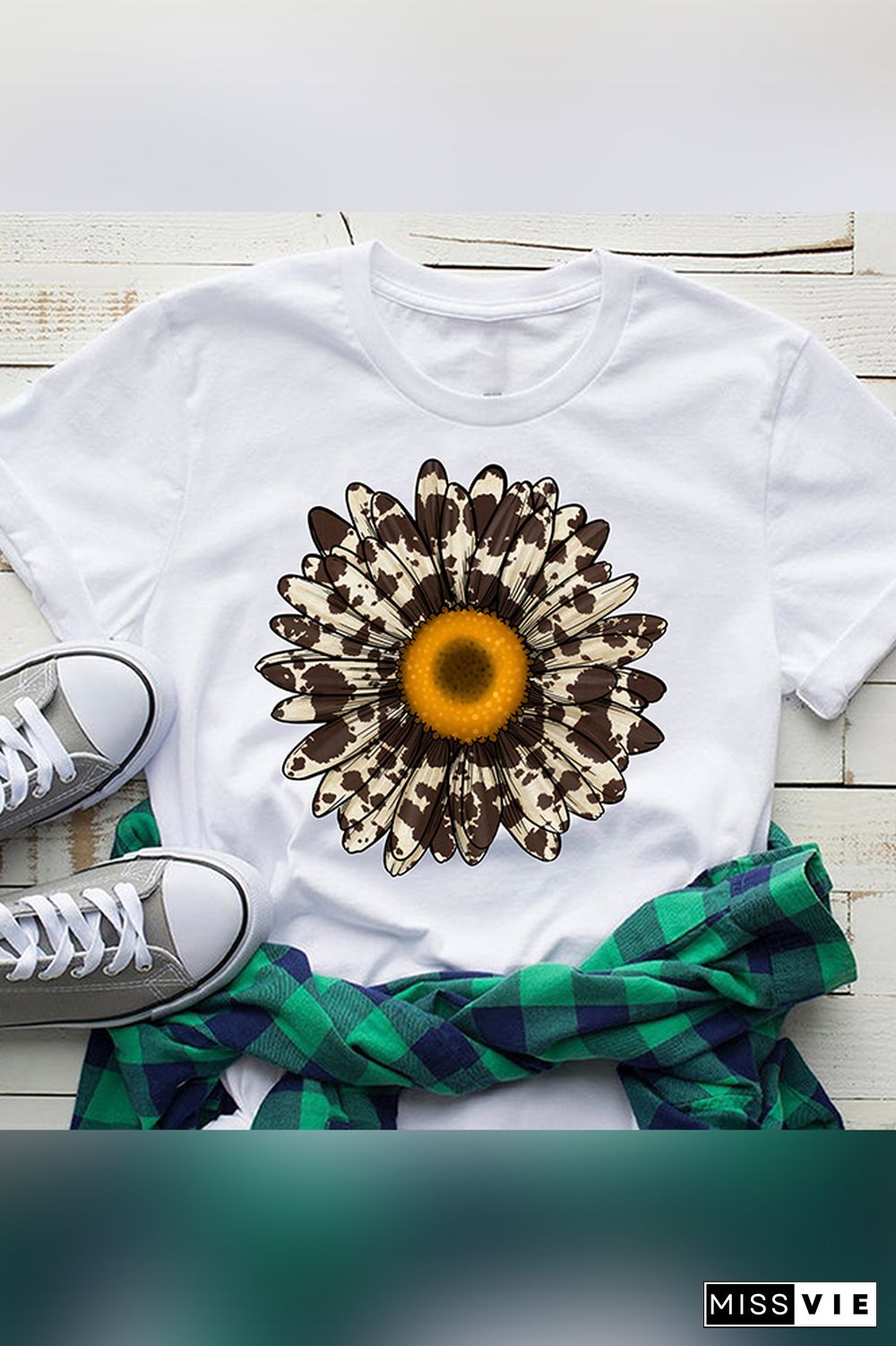 Cowhide Sunflower Print Short Sleeve Graphic Tee Wholesale