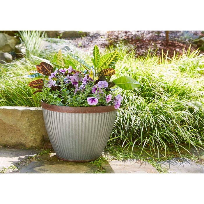 Southern Patio Westlake Planter