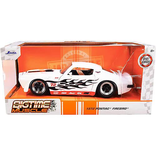 Pontiac Firebird 1972 1:24 Scale Diecast Vehicle (White)