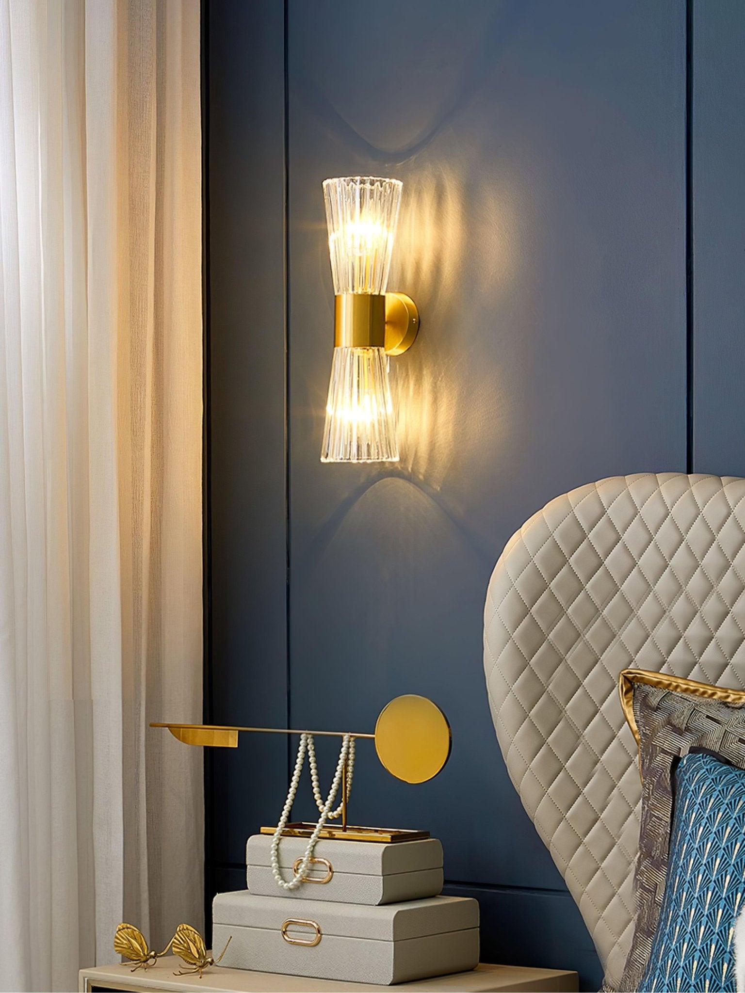 Vesta Wall Lamp