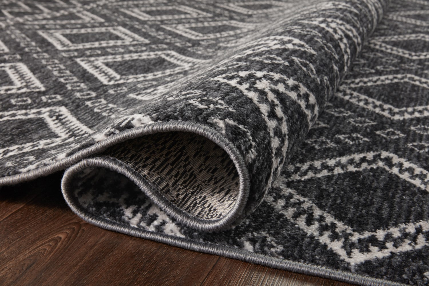 Vance Charcoal / Dove Rug