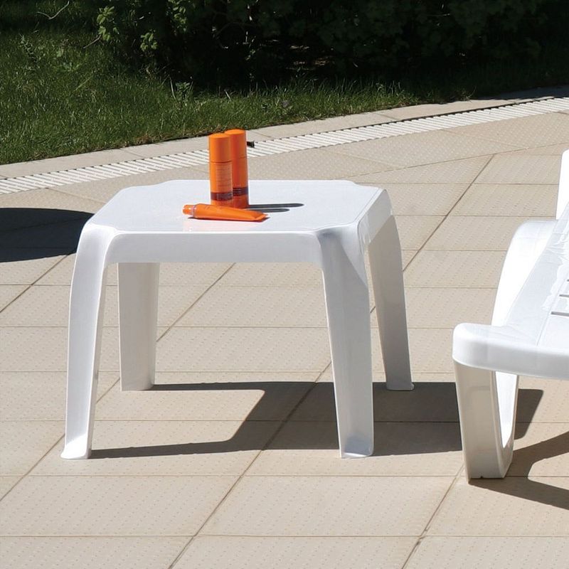 Set of 2 White Stackable Square Patio Side Tables 16