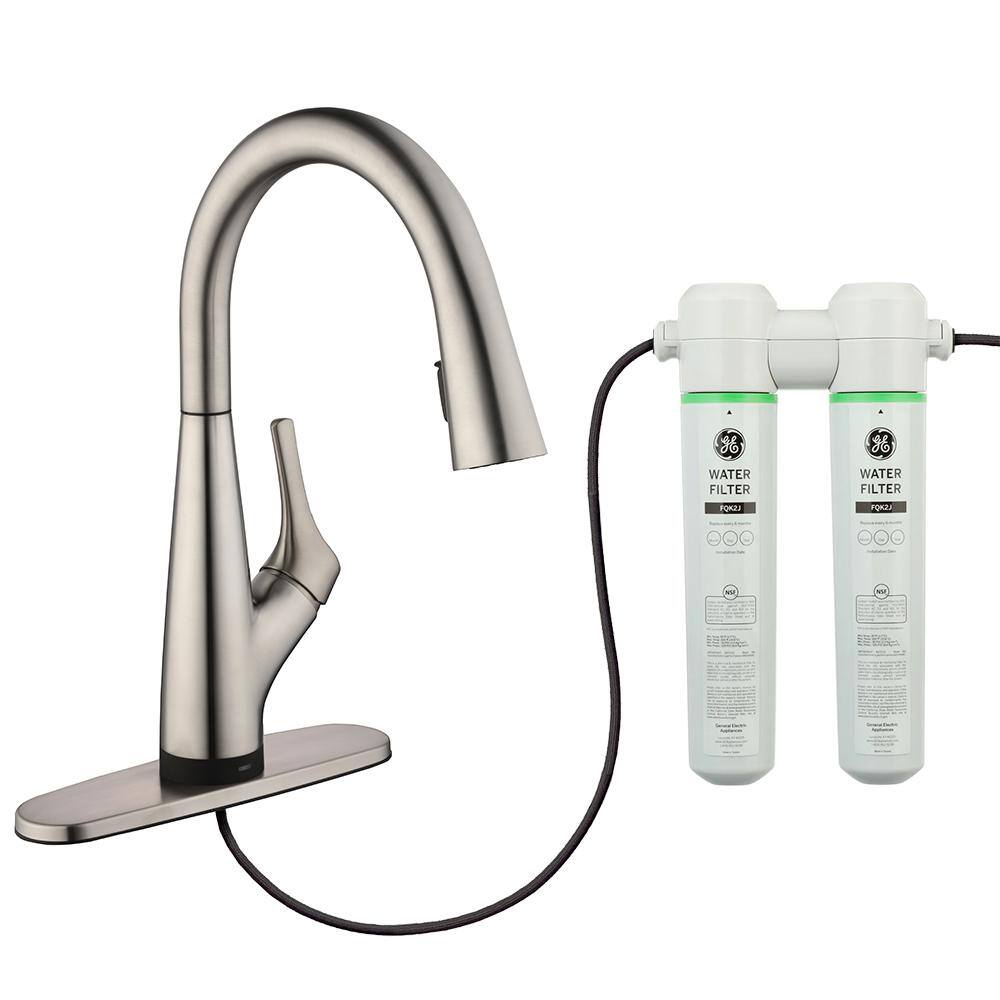 Glacier Bay Eagleton Single-Handle Pull-Down Sprayer Kitchen Faucet With Filtration in Stainless Steel HD67540-1008D2