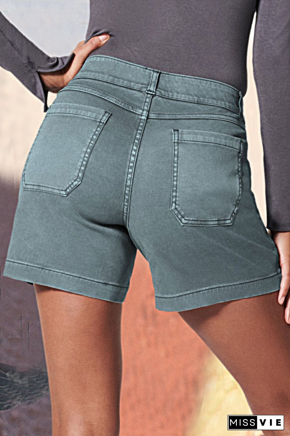 Pocket Detail Mid Waist Shorts