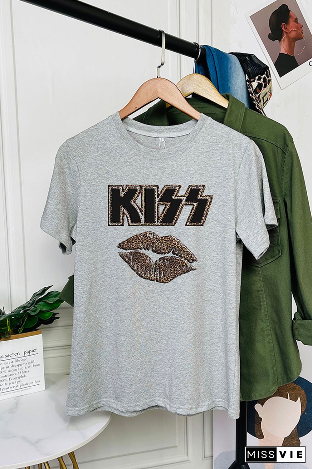 Rock Bands Kiss Lip Short Sleeve Graphic Tee Wholesale