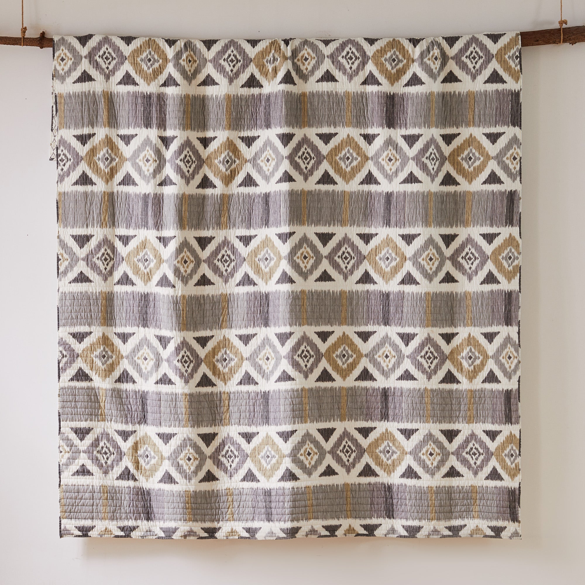 Levtex Home - Santa Fe Quilt - Ikat Pattern in Soft Grey， Cream and Tan - Full/Queen Quilt Size (88 x 92in.) - Reversible Pattern - Cotton - Shams Sold Separately