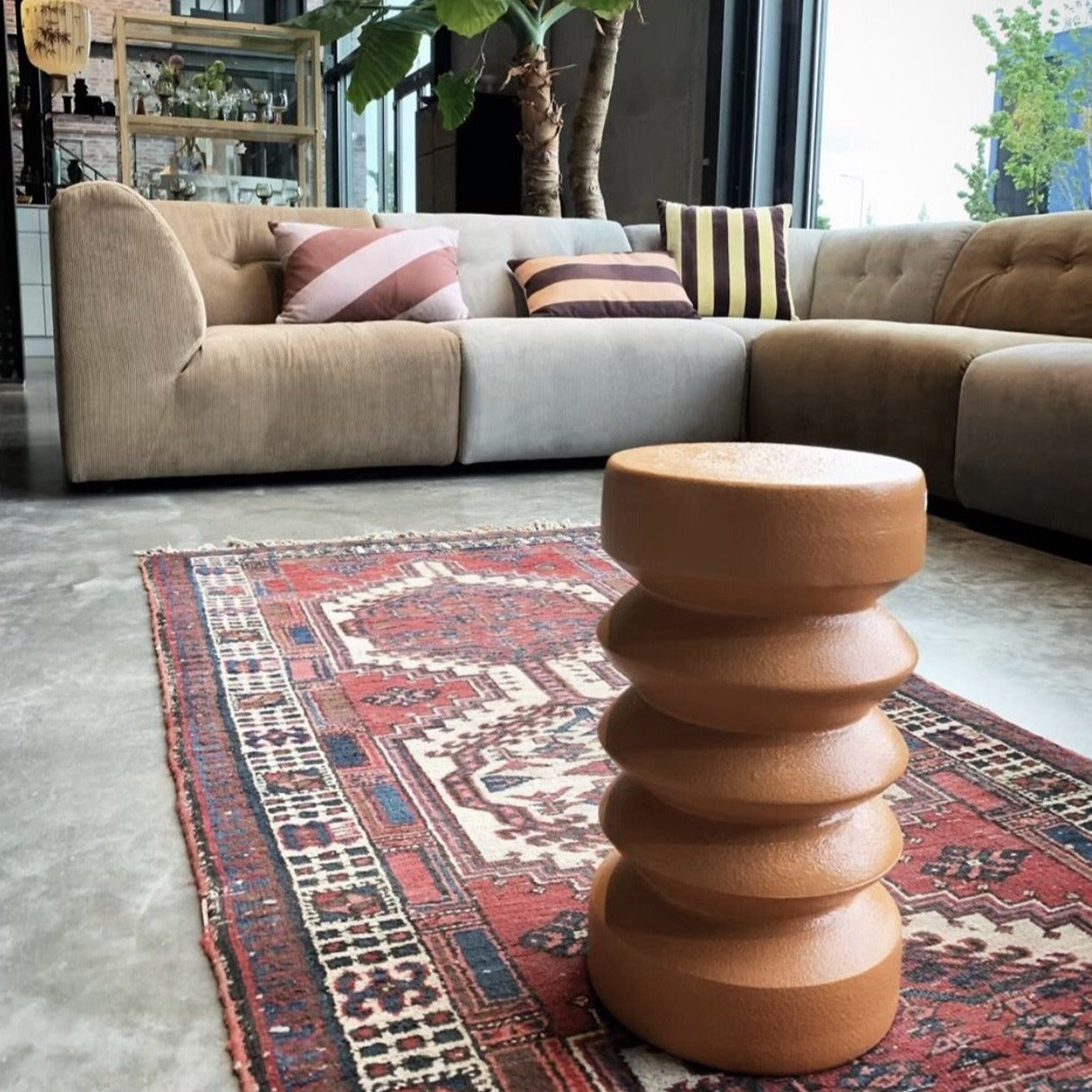 Stoneware side table - terracotta