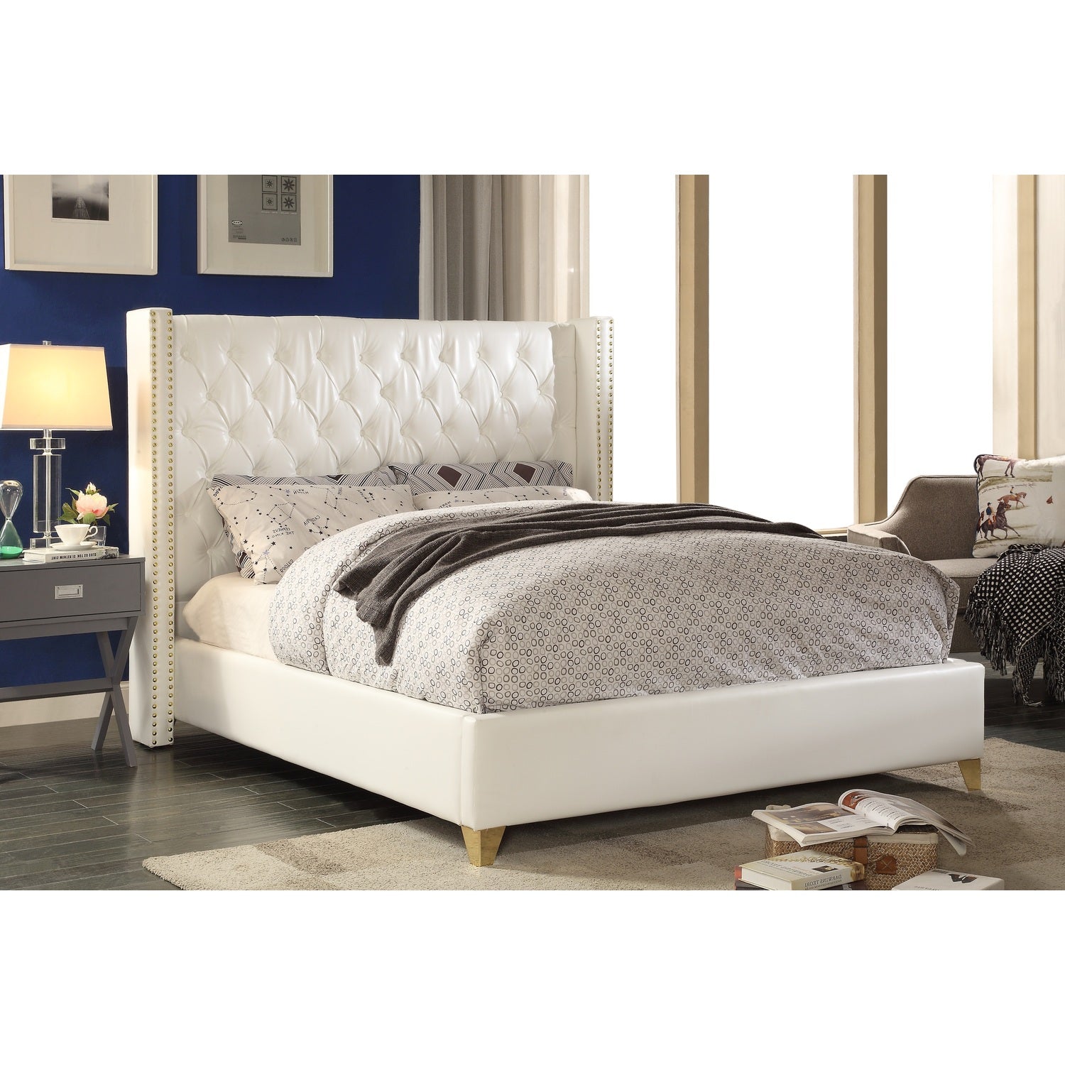 Soho White Bonded Leather King Bed-Color:White Bonded Leather,Style:Contemporary