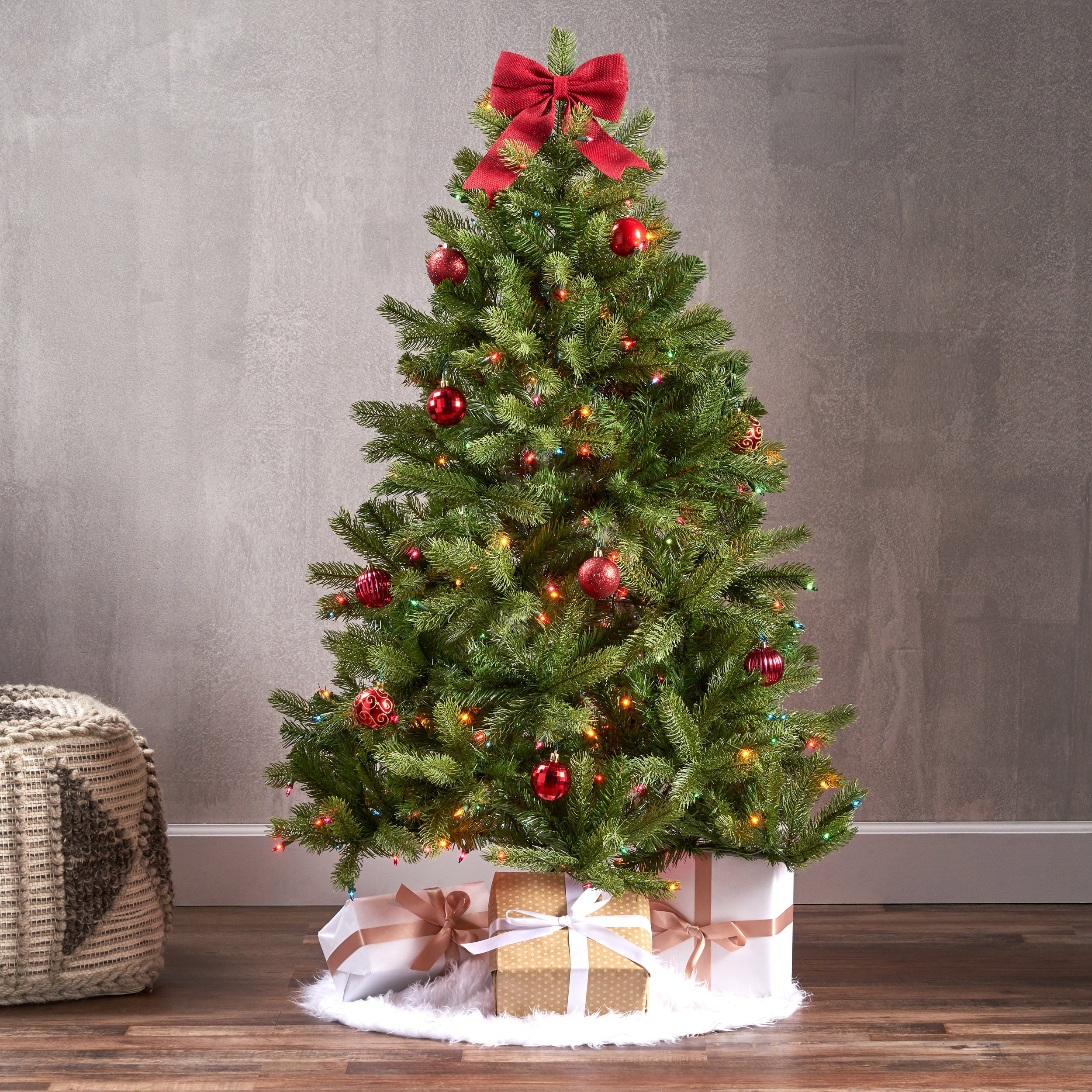 4.5-foot Mixed Spruce Hinged Artificial Christmas Tree