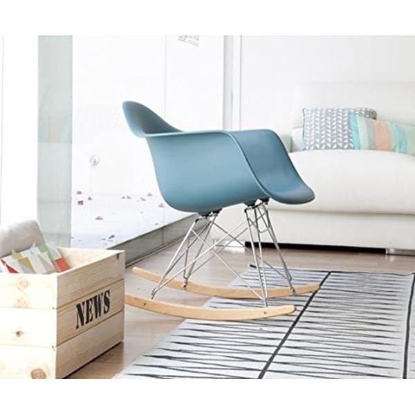 Modern Molded Plastic Rocking Chair with Metal Frame and Wooden Rockers， Reclining Armchair