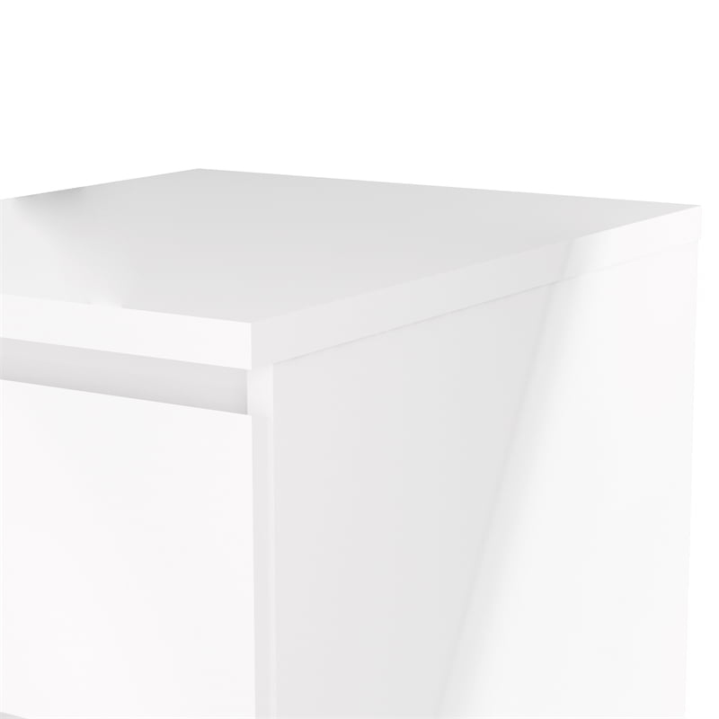 Home Square Contemporary Design 2 Piece Bedroom Set 5 Drawer Chest and Nightstand in High Gloss White