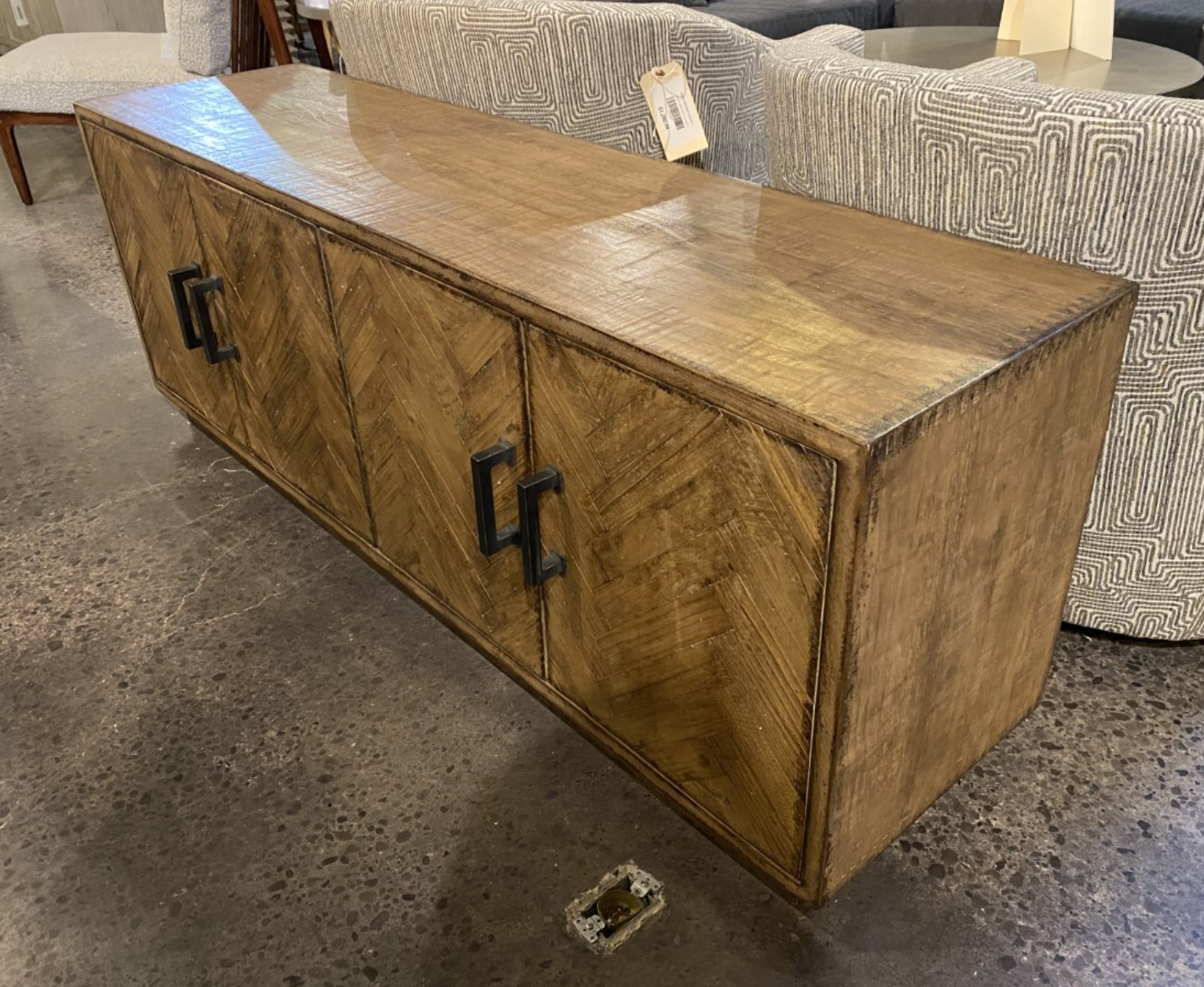 GUINNESS SIDEBOARD