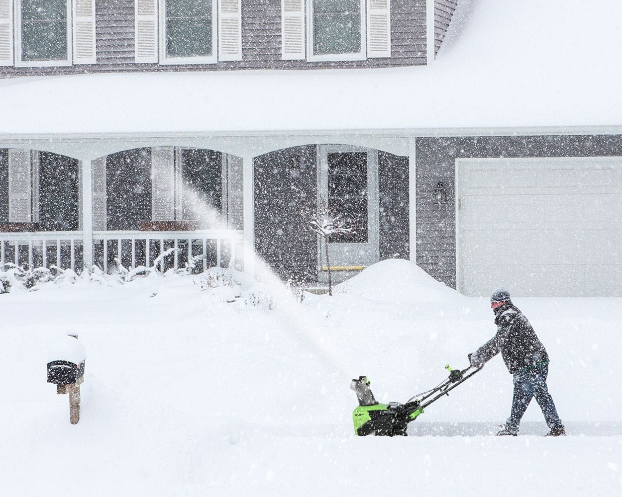 60V 22'' Snow Blower， Batteries，  Chargers | Greenworks Tools