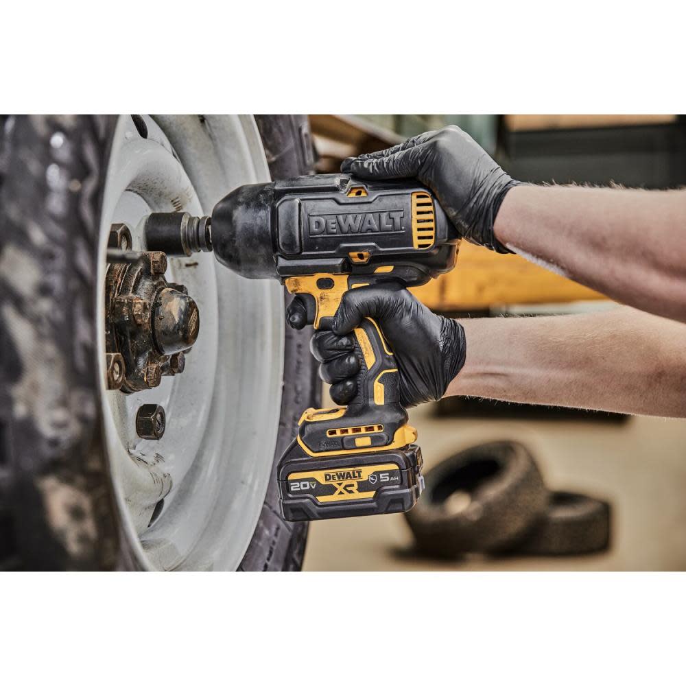 DEWALT 20V MAX XR 1/2 High Torque Impact Wrench with Hog Ring Anvil Kit