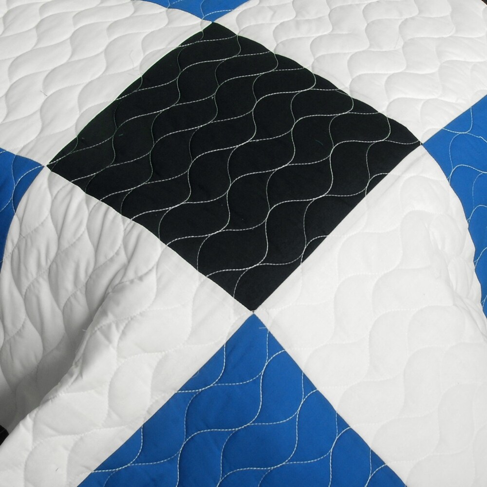Delicate Plaid   A Vermicelli Quilted Patchwork Plaid Quilt Set Full/Queen