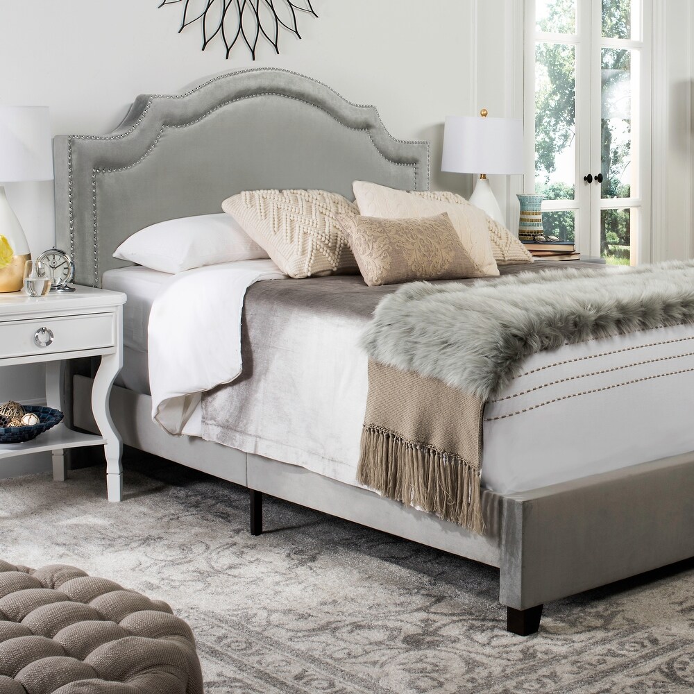 SAFAVIEH Theron Grey Bed (Queen)