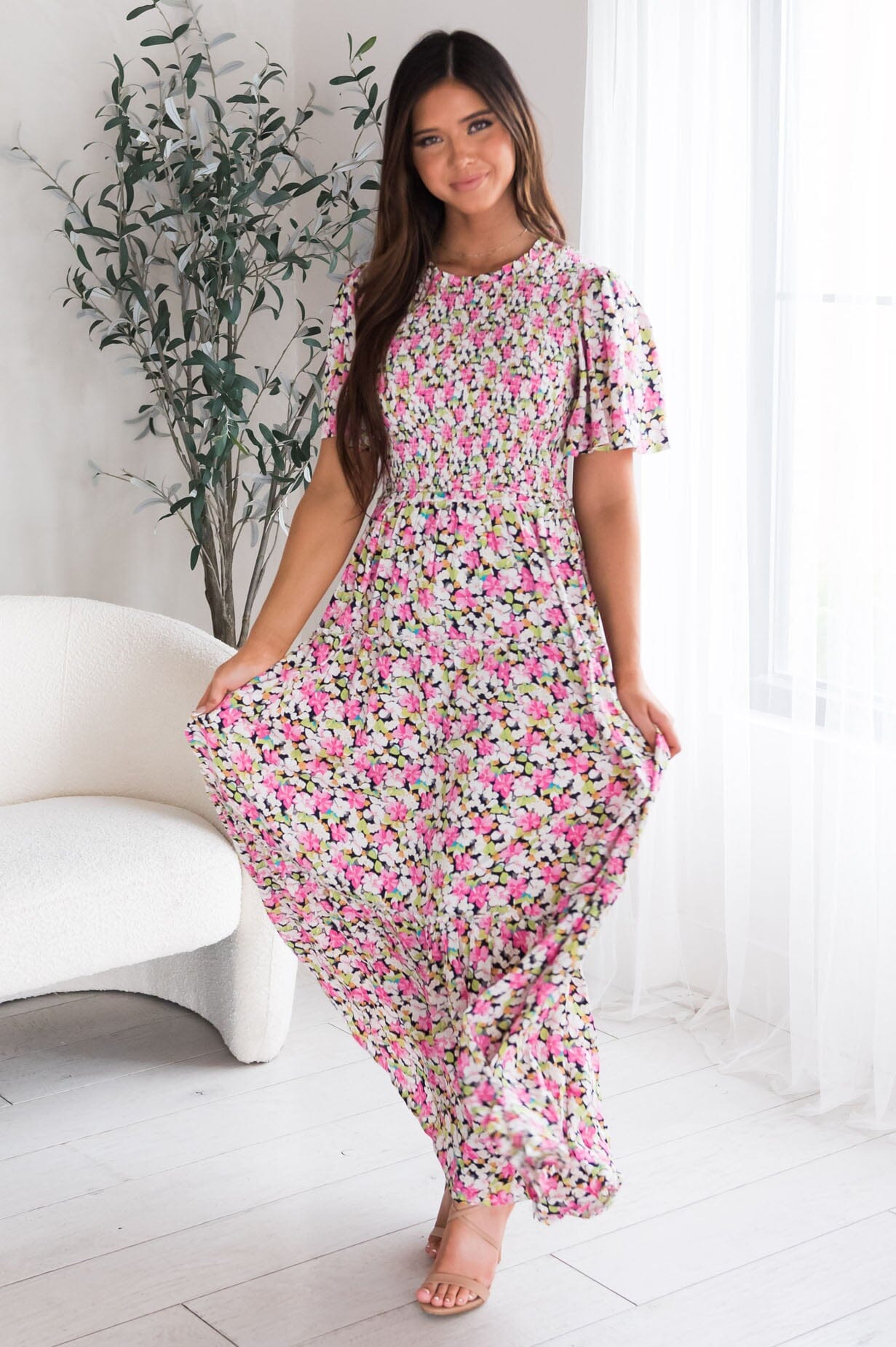 Faithann pink and white floral print short-sleeved tiered maxi dress