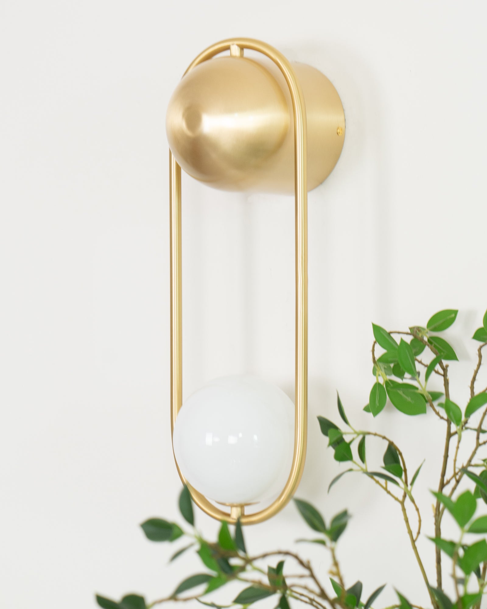 Mila Wall Lamp