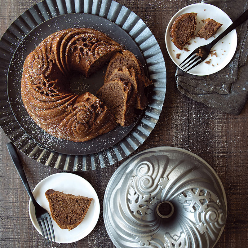 Nordic Ware Let It Snow! Bundt Pan