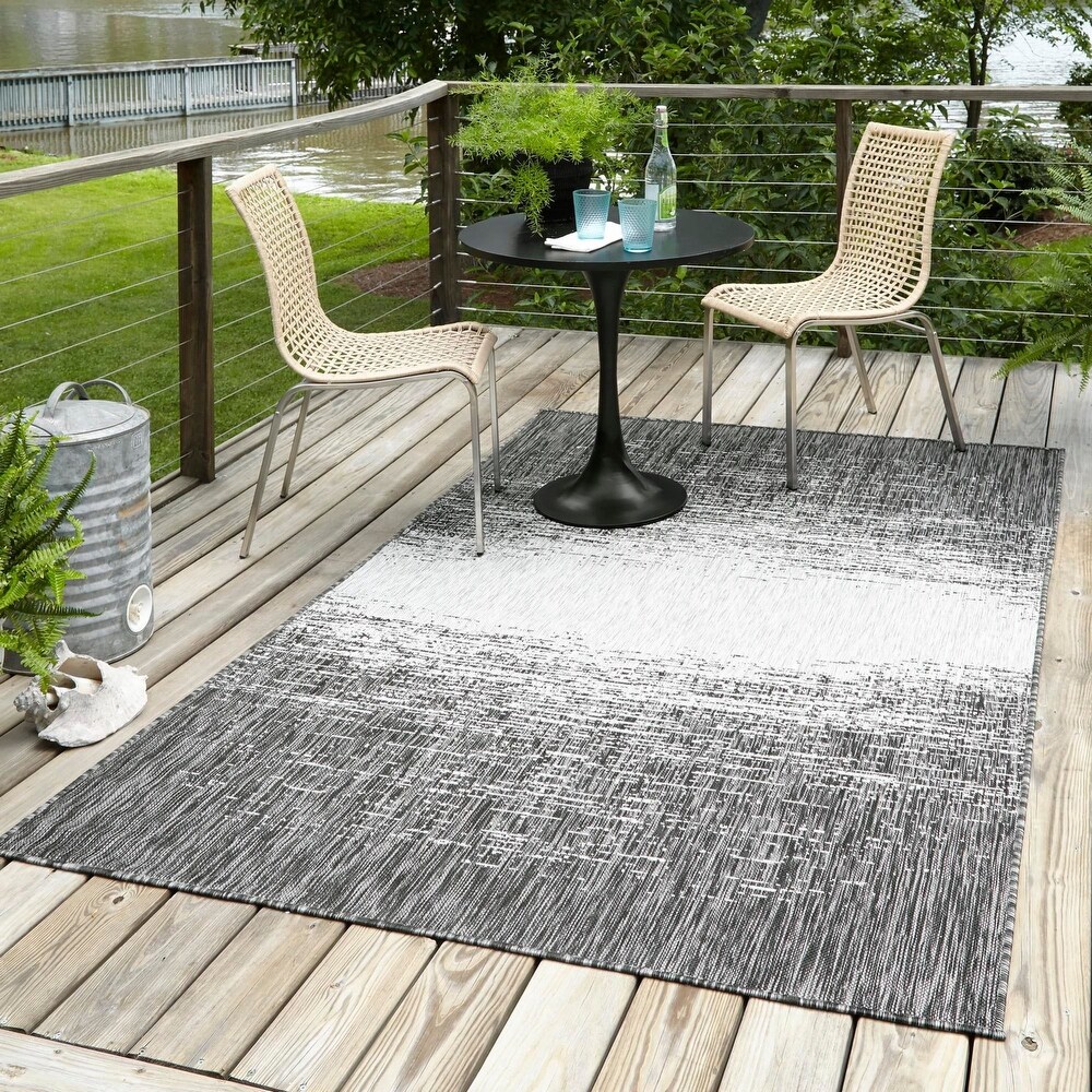 Outdoor Ucul Collection Area Rug